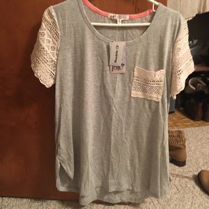 Brand new Buckle top